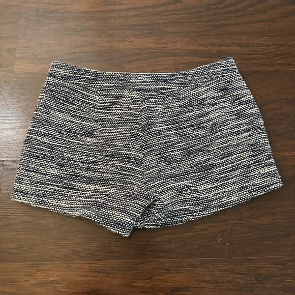 Joie blue & white tweed shorts size 8 - Picture 3 of 10